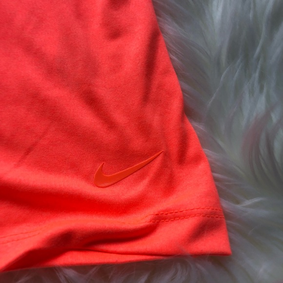 Nike Tank Top - Picture 5 of 6